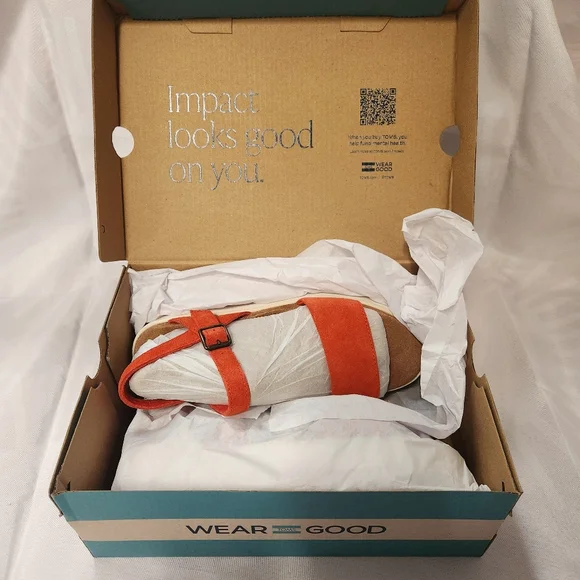 TOMS Brynn Platform Sandals in flame suede - Picture 8 of 9